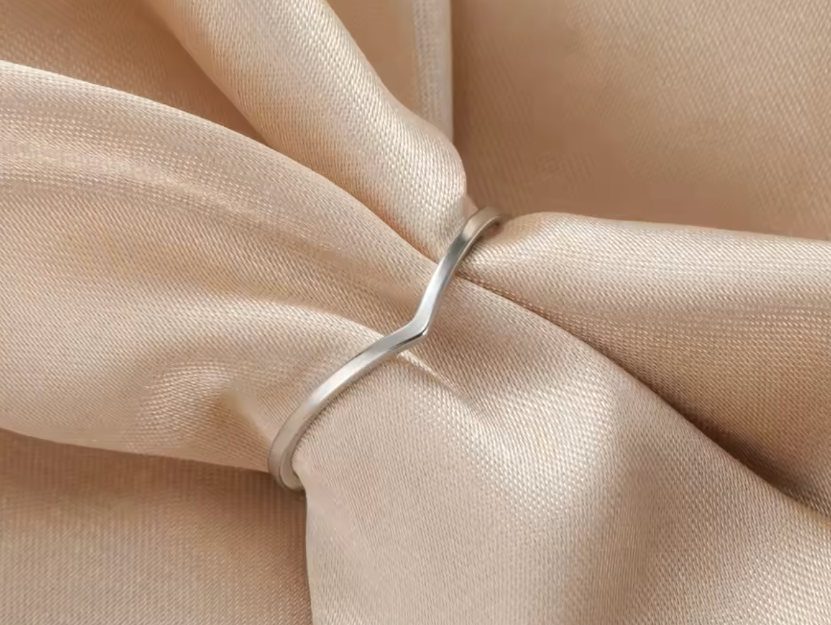Minimalist Wave Ring for Women