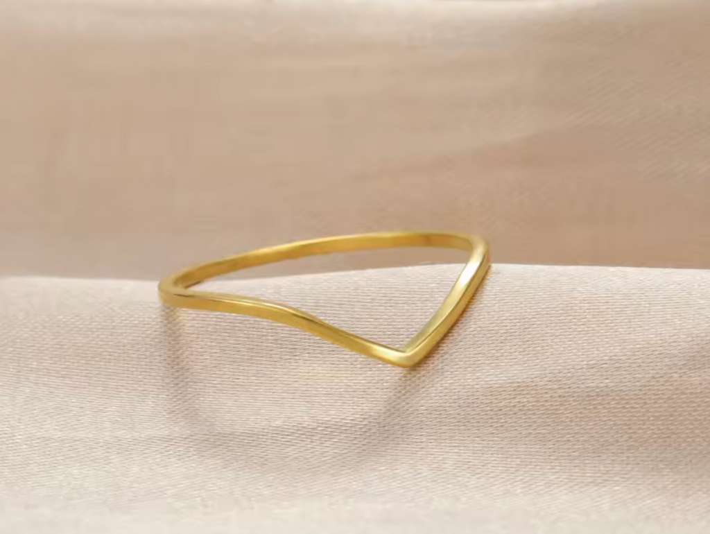 Minimalist Wave Ring for Women