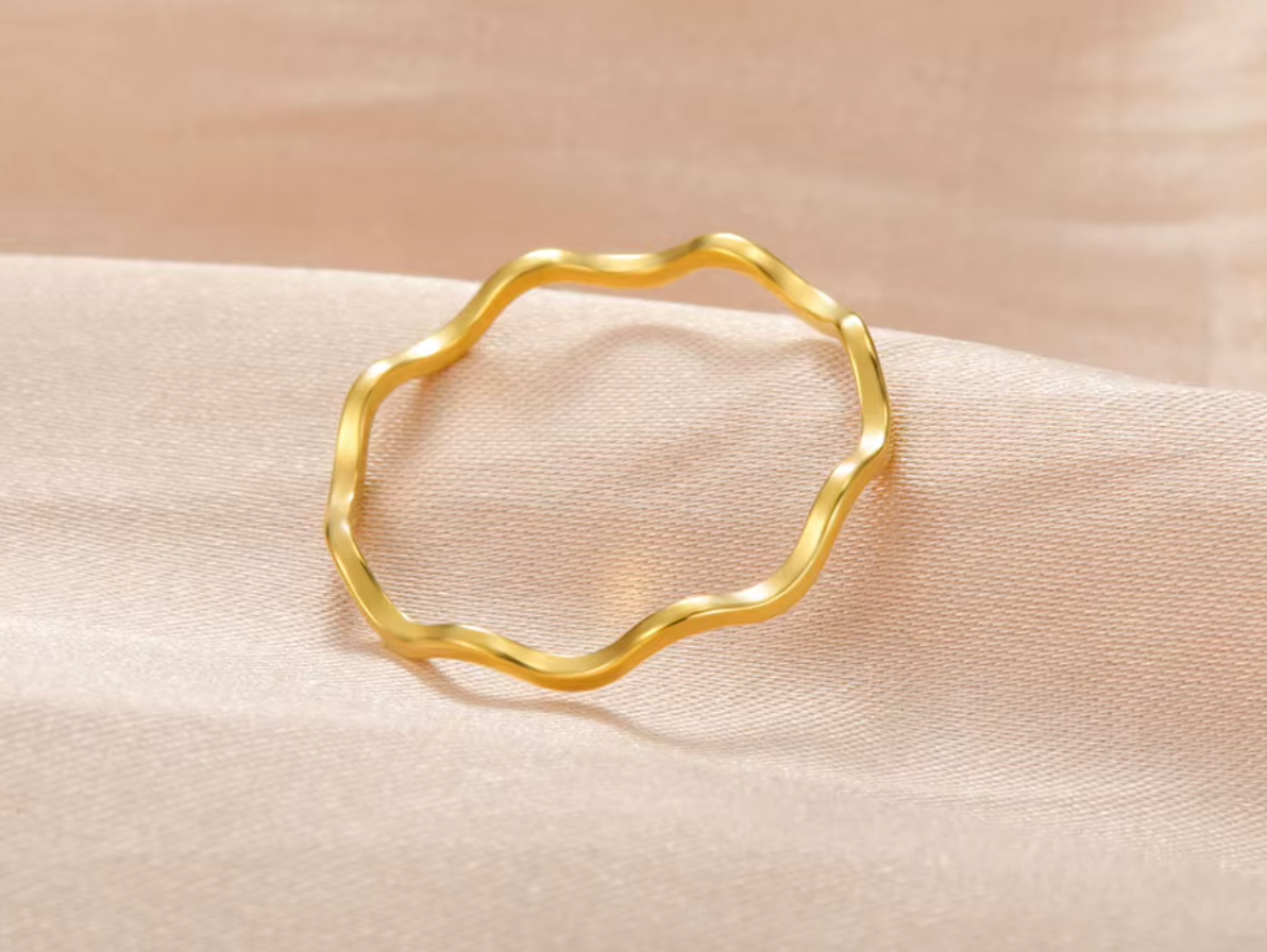 Minimalist Wave Ring for Women