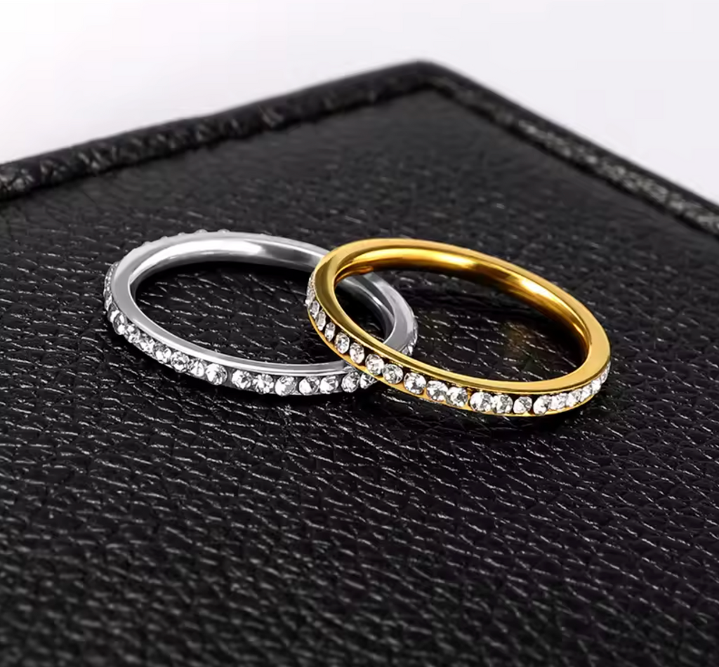 Delicate Sparkle with Modern Elegance